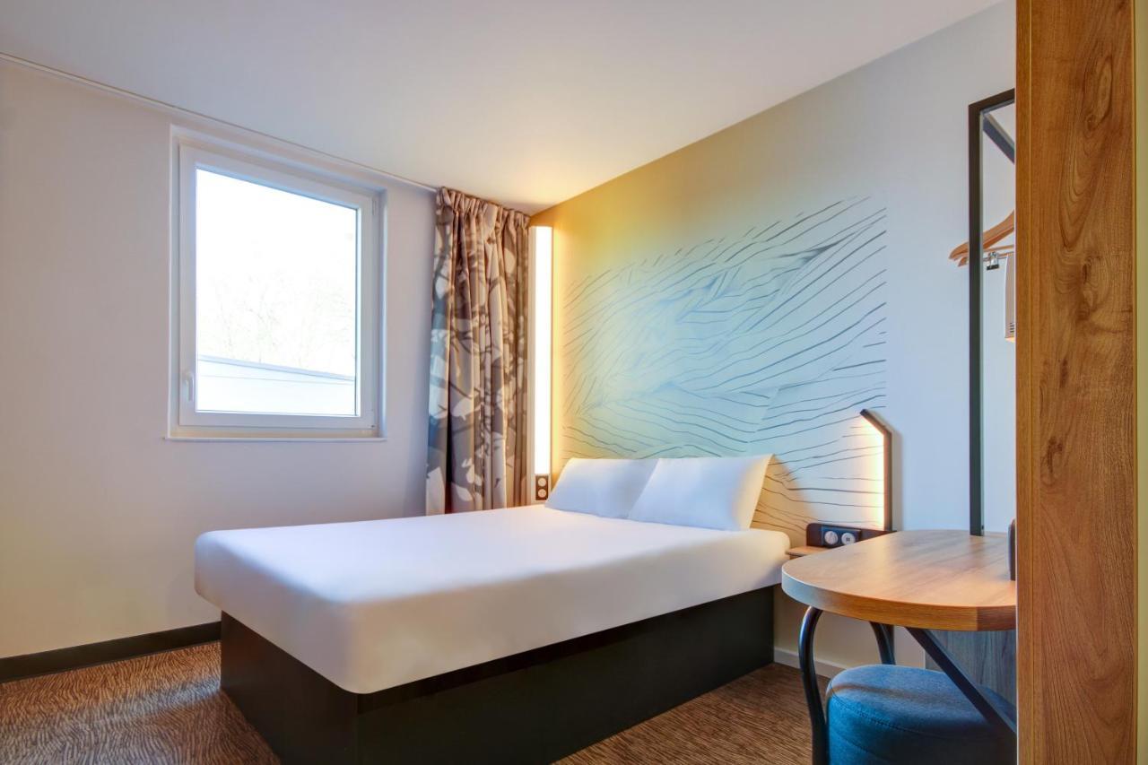 B&B Hotel Еперне Екстериор снимка