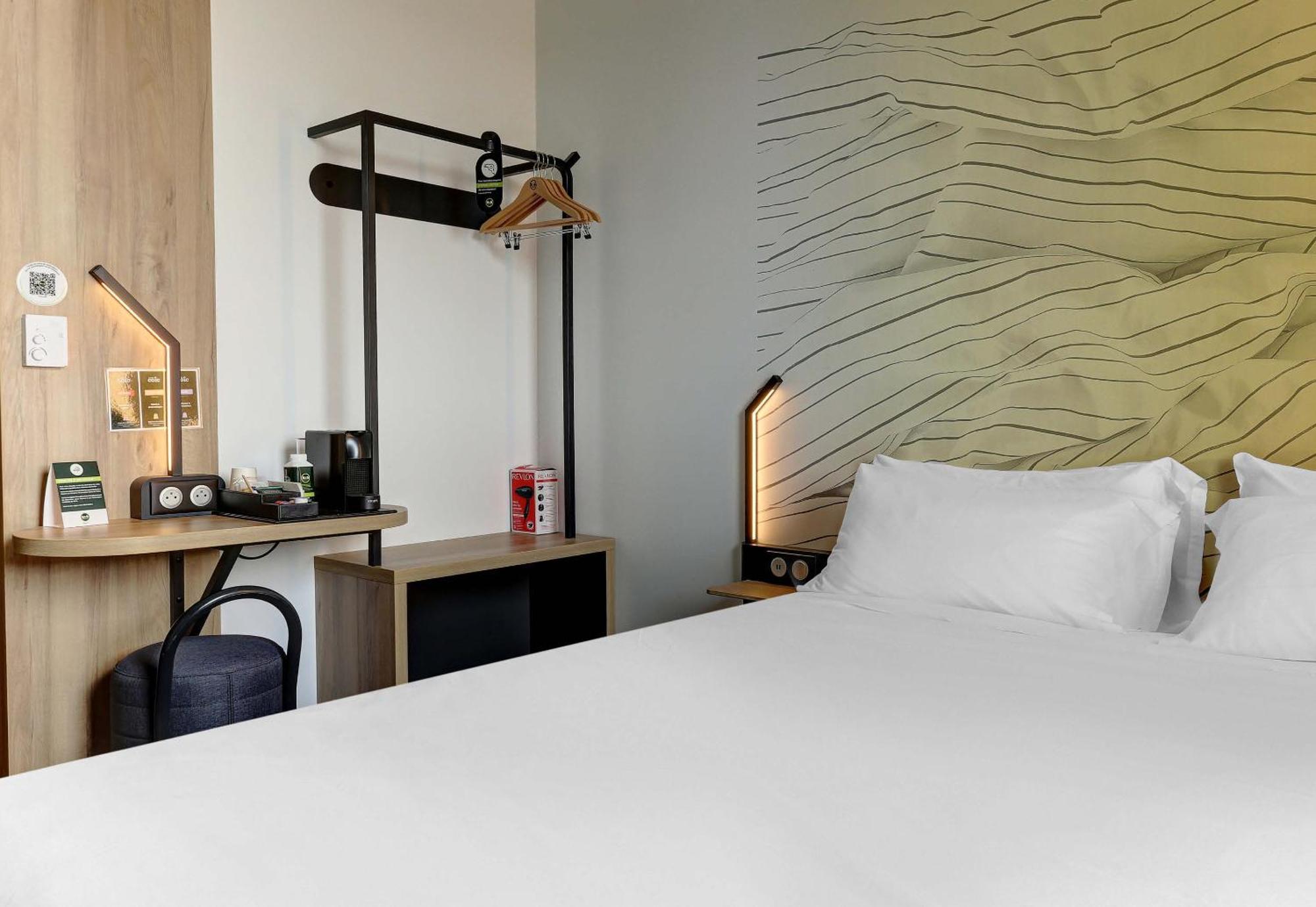 B&B Hotel Еперне Екстериор снимка